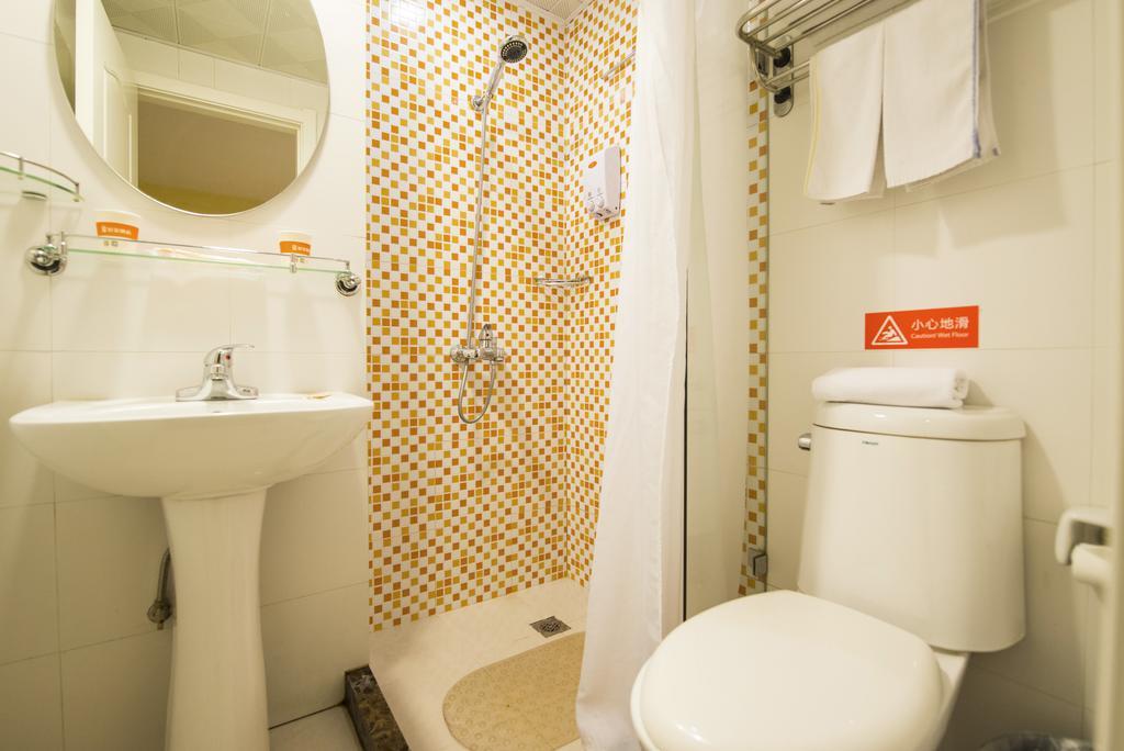 7Days Inn Kunming East Station Juhua Overpass Bagian luar foto