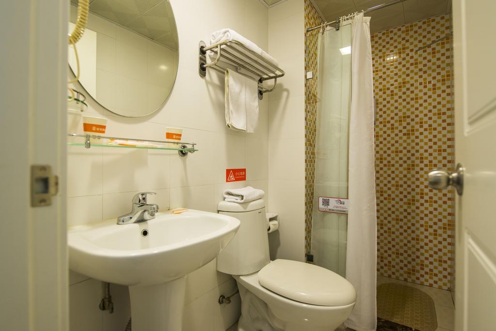 7Days Inn Kunming East Station Juhua Overpass Bagian luar foto