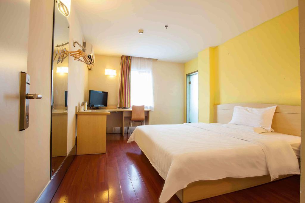 7Days Inn Kunming East Station Juhua Overpass Bagian luar foto