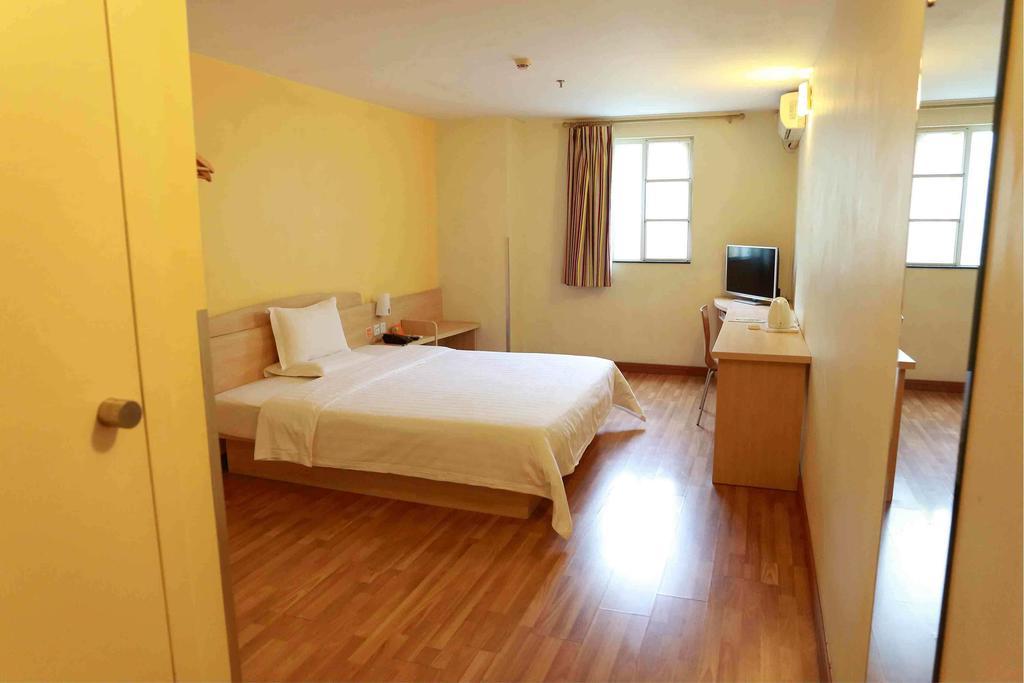 7Days Inn Kunming East Station Juhua Overpass Bagian luar foto