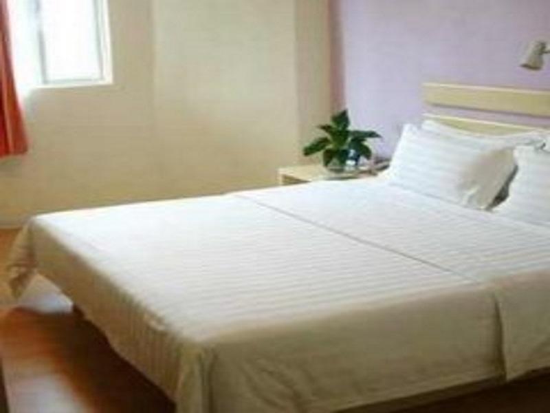 7Days Inn Kunming East Station Juhua Overpass Bagian luar foto